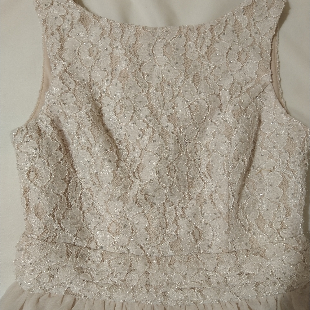 Dress - Picture 5 of 11